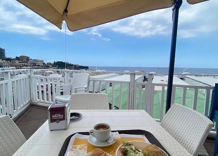 Apartahotel Fellini Lungomare Near The Sea